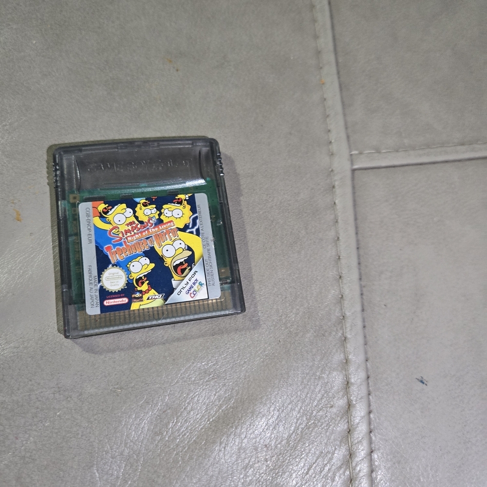 Nintendo Game Boy Cartridge The Simpson Night Of The Living TREE HOUSE HORROR - Picture 2 of 3